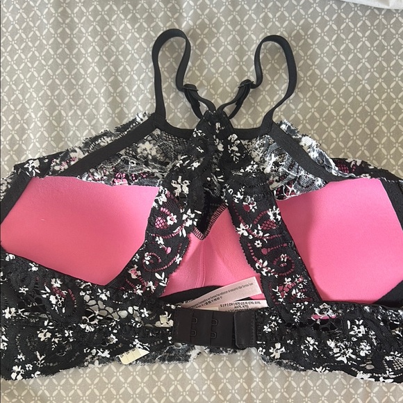 Victoria's Secret Black and White Lace Bra - Picture 3 of 3